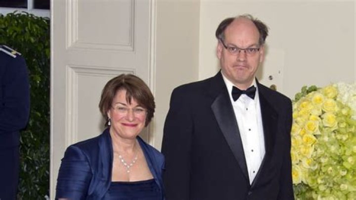 Amy Klobuchar’s Husband: Who is Amy Klobuchar Dating?