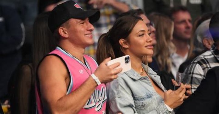 Stevewilldoit’s Girlfriend: Who is Stevewilldoit Dating?